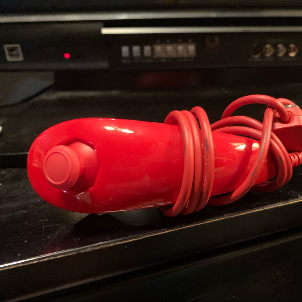 WII Nunchuck Controller - Picture 2 of 10